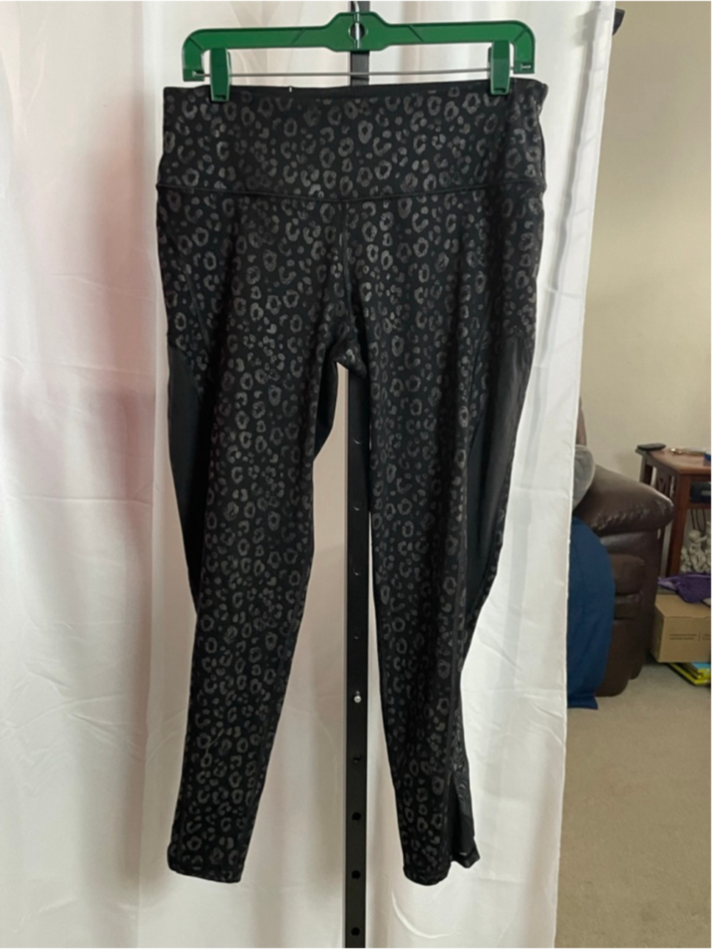 Women's Victoria's Secret Black Gray Leopard Print Leggings L